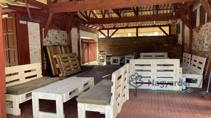 Földes, Kereskedelmi ingatlan, vendéglő  