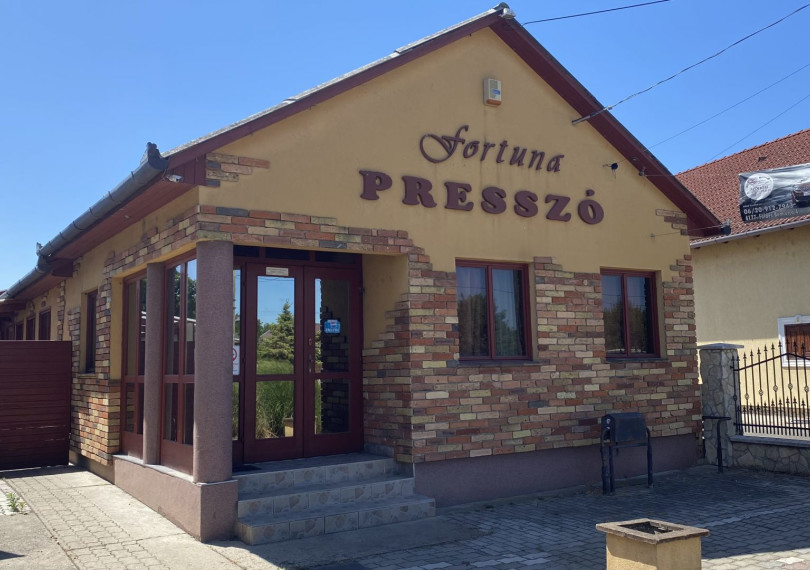 Vendéglő