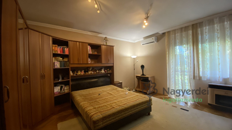 Debrecen, Egyetemváros, Lakás, tégla lakás  