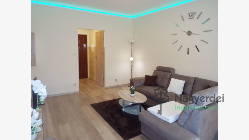 Debrecen, Sestakert, Lakás, tégla lakás  