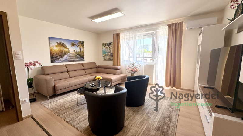 Debrecen, Vénkert, Lakás, tégla lakás  