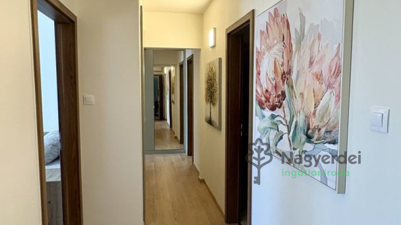 Debrecen, Vénkert, Lakás, tégla lakás  