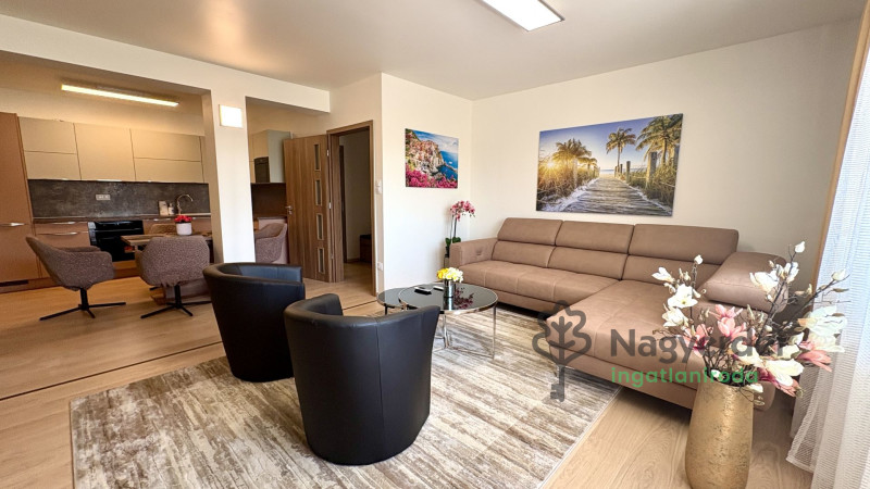 Debrecen, Vénkert, Lakás, tégla lakás  