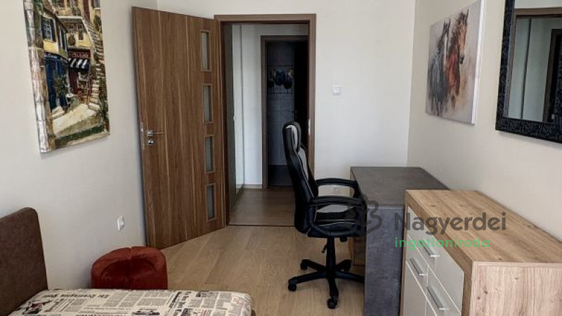 Debrecen, Vénkert, Lakás, tégla lakás  