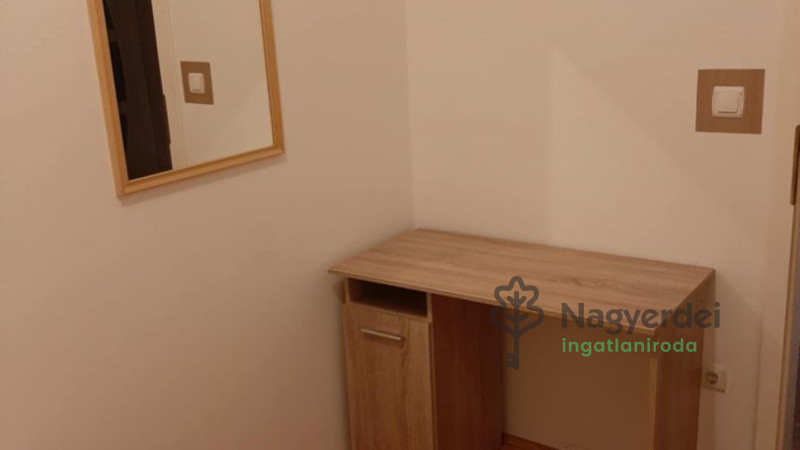 Debrecen, Sestakert, Lakás, tégla lakás  