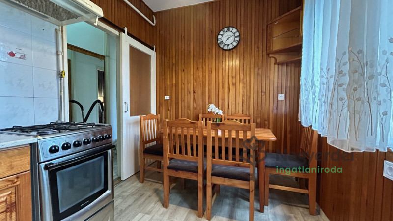 Debrecen, Nagyerdő, Lakás, tégla lakás  