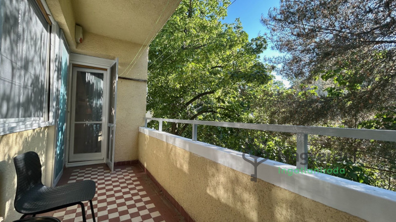 Debrecen, Nagyerdő, Lakás, tégla lakás  