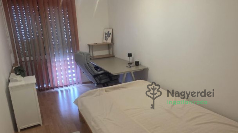 Debrecen, Belváros, Lakás, tégla lakás  