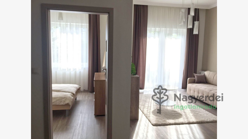 Debrecen, Belváros, Lakás, tégla lakás  