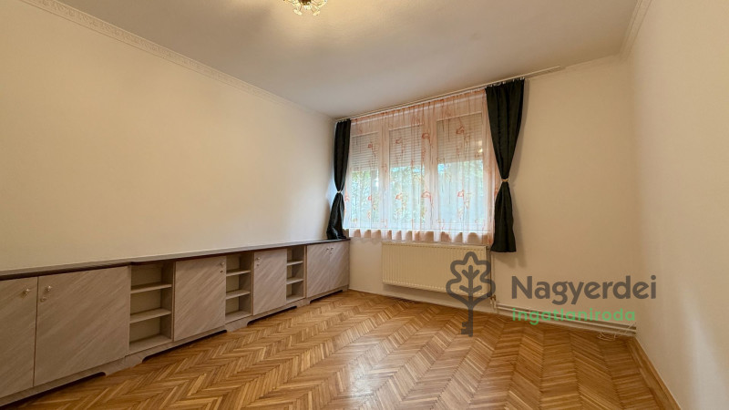 Debrecen, Sestakert, Lakás, tégla lakás  