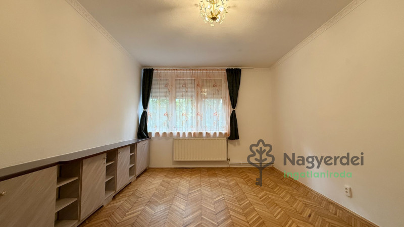 Debrecen, Sestakert, Lakás, tégla lakás  