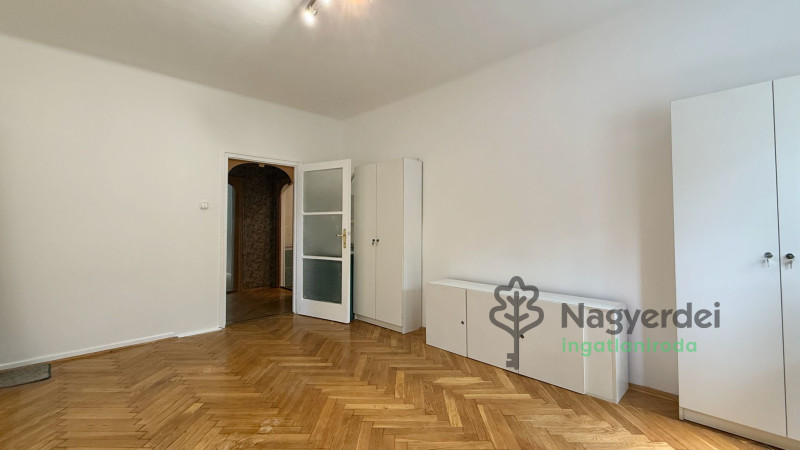 Debrecen, Sestakert, Lakás, tégla lakás  