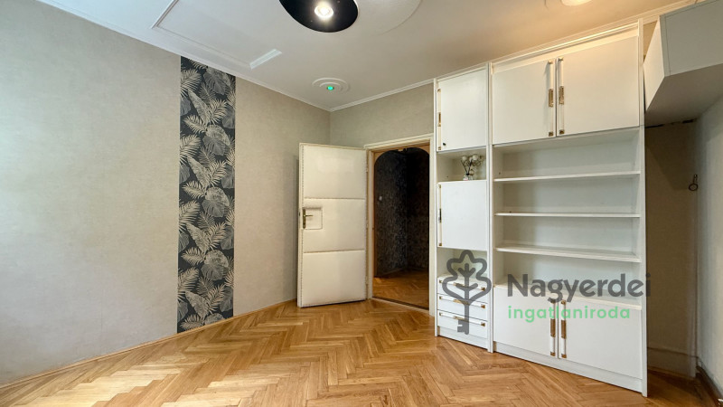 Debrecen, Sestakert, Lakás, tégla lakás  