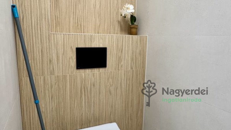 Debrecen, Belváros, Lakás, tégla lakás  