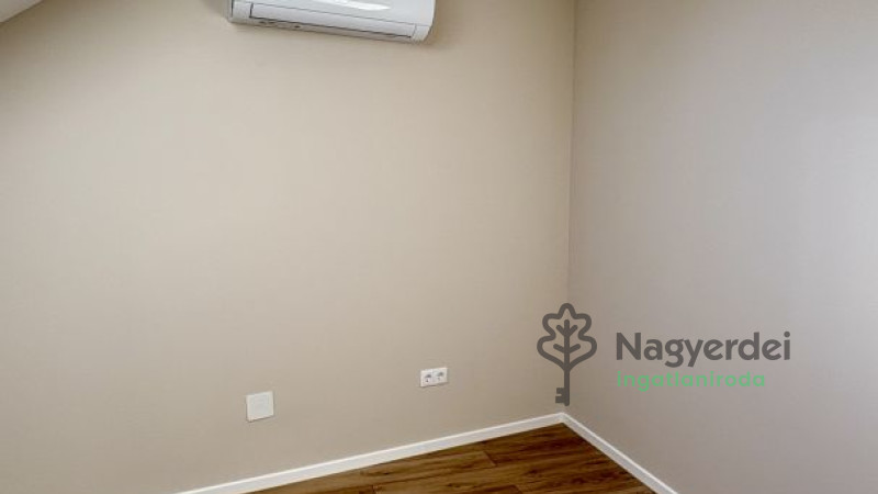 Debrecen, Belváros, Lakás, tégla lakás  