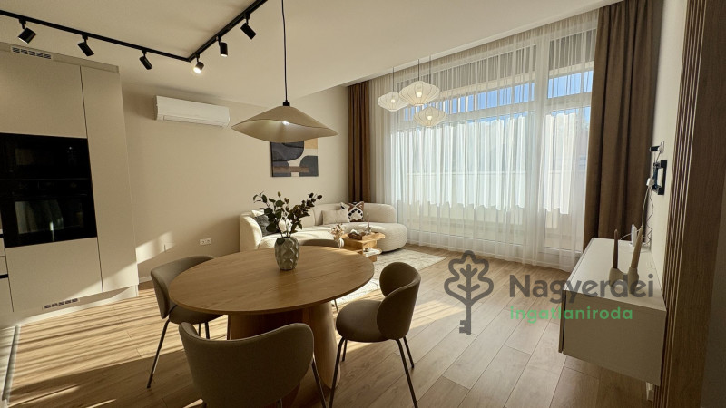 Debrecen, Belváros, Lakás, tégla lakás  