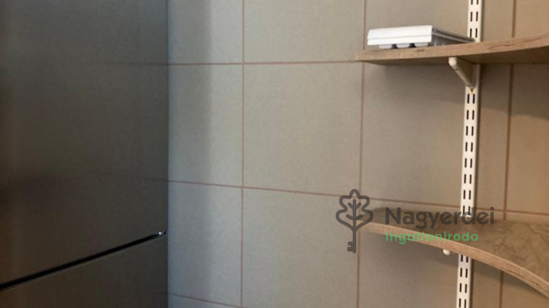 Debrecen, Egyetemváros, Lakás, tégla lakás  