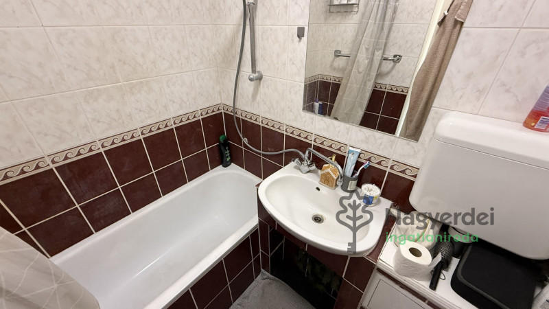 Debrecen, Libakert, Lakás, csúsztatott zsalus  