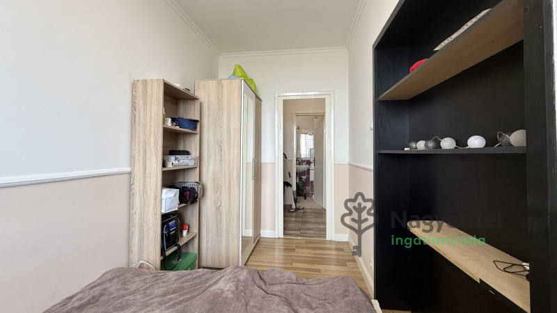 Debrecen, Libakert, Lakás, csúsztatott zsalus  