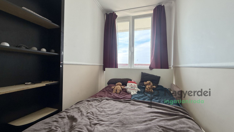 Debrecen, Libakert, Lakás, csúsztatott zsalus  