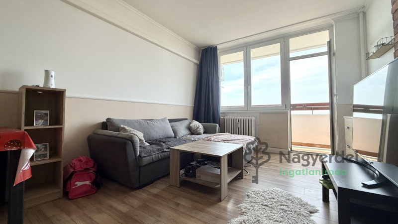 Debrecen, Libakert, Lakás, csúsztatott zsalus  