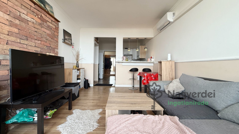 Debrecen, Libakert, Lakás, csúsztatott zsalus  