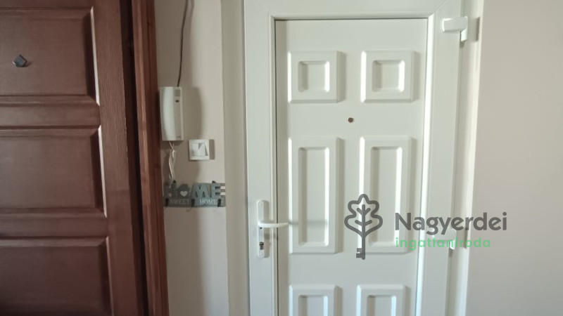 Debrecen, Fényesudvar, Lakás, panel lakás  