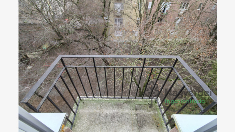 Debrecen, Péterfia, Lakás, tégla lakás  