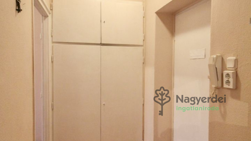 Debrecen, Péterfia, Lakás, tégla lakás  