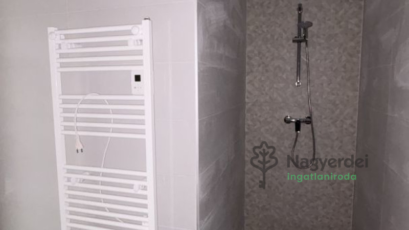 Debrecen, Belváros, Lakás, tégla lakás  