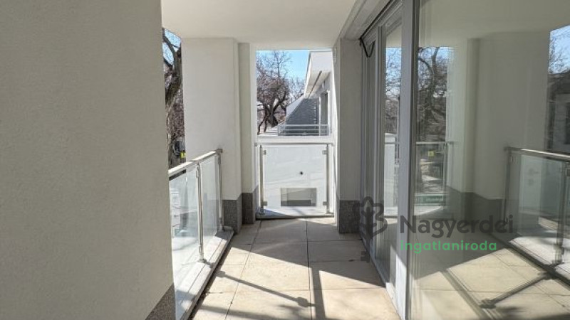 Debrecen, Belváros, Lakás, tégla lakás  