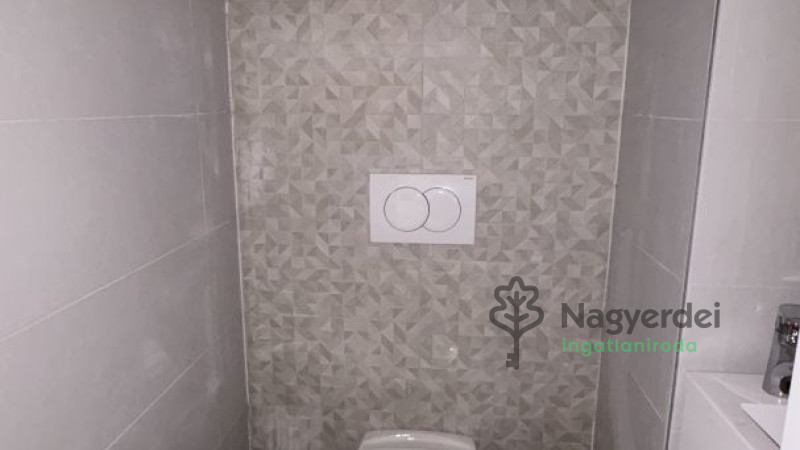 Debrecen, Belváros, Lakás, tégla lakás  