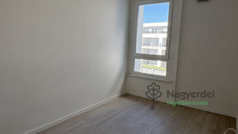 Debrecen, Belváros, Lakás, tégla lakás  