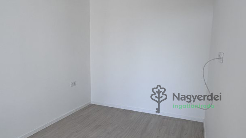 Debrecen, Belváros, Lakás, tégla lakás  