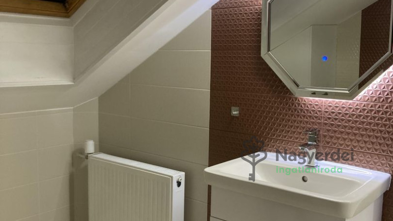 Debrecen, Óváros, Lakás, tégla lakás  