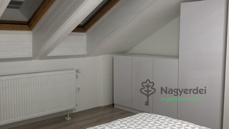 Debrecen, Óváros, Lakás, tégla lakás  