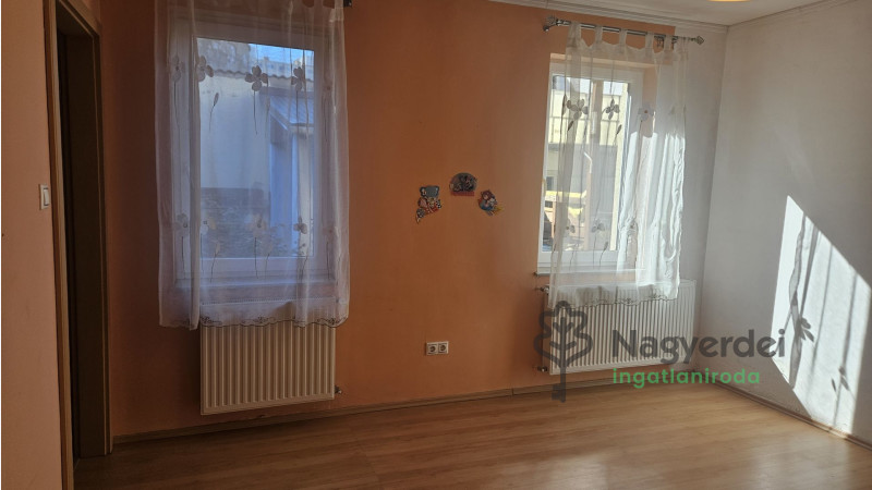 Debrecen, Óváros, Ház, családi ház  
