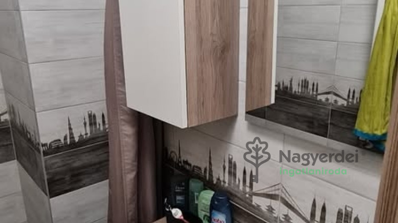 Debrecen, Ispotály, Lakás, tégla lakás  