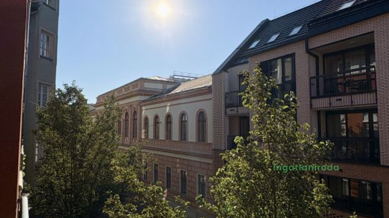 Debrecen, Belváros, Lakás, tégla lakás  