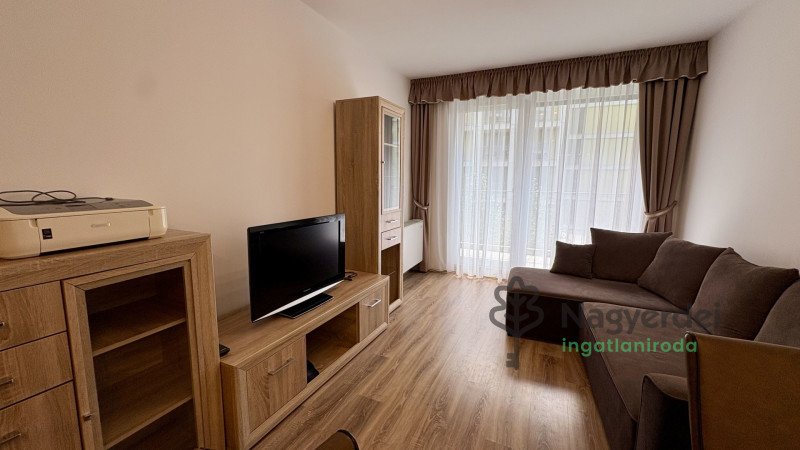 Debrecen, Sestakert, Lakás, tégla lakás  