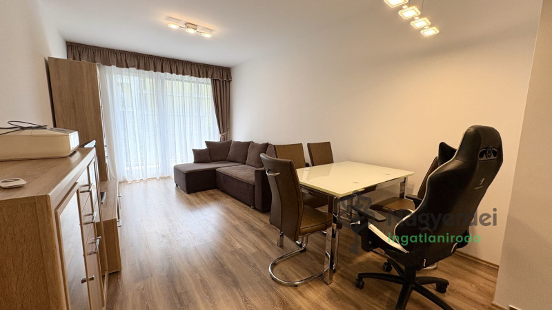 Debrecen, Sestakert, Lakás, tégla lakás  