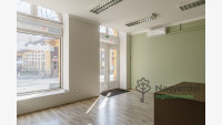 Debrecen, Belváros, Üzlethelyiség, nem üzletközpontban  