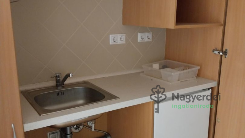 Debrecen, Belváros, Üzlethelyiség, nem üzletközpontban  