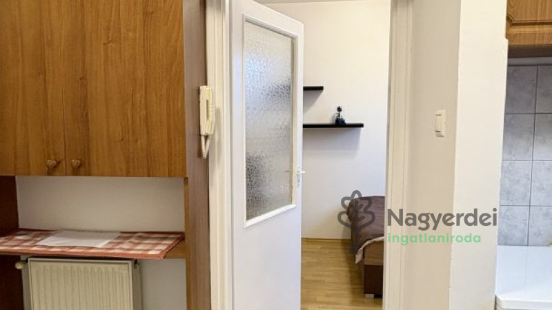 Debrecen, Belváros, Lakás, tégla lakás  