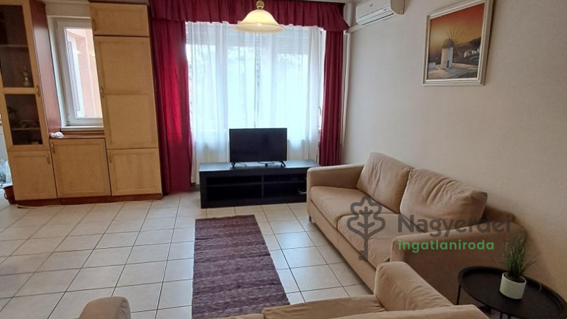 Debrecen, Lakás, tégla lakás  