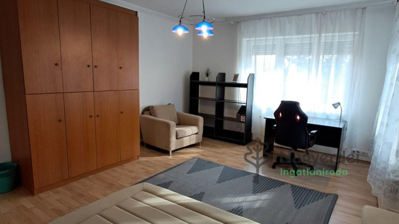 Debrecen, Lakás, tégla lakás  