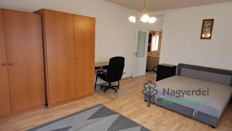 Debrecen, Lakás, tégla lakás  