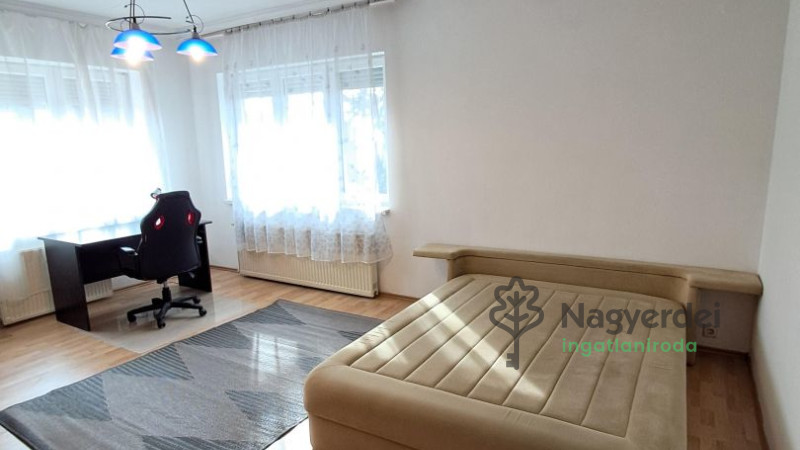 Debrecen, Lakás, tégla lakás  