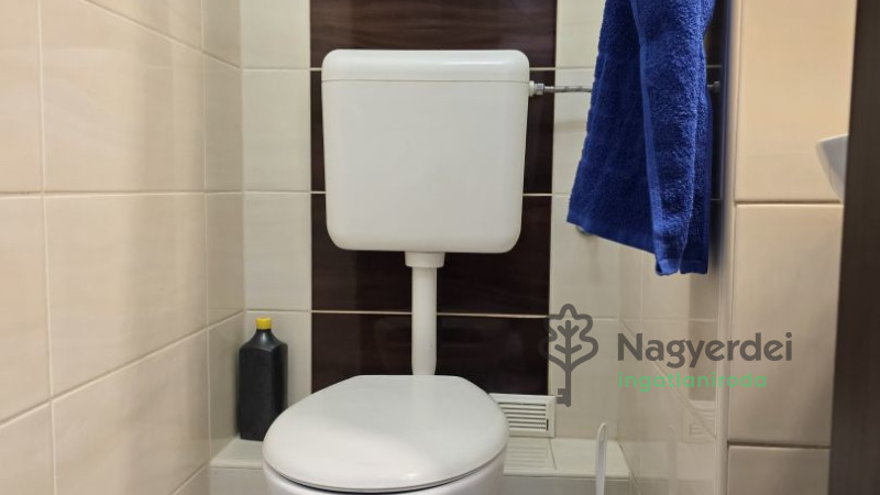 Debrecen, Sestakert, Lakás, tégla lakás  