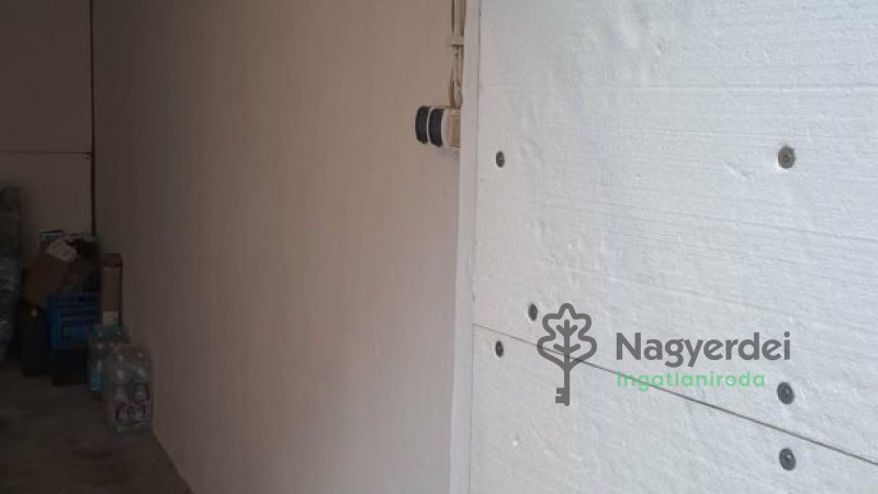 Debrecen, Egyetemváros, Garázs, egyedi garázs  